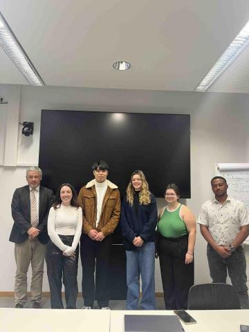 鄭至恩 - 德國就學時期與外國人合作