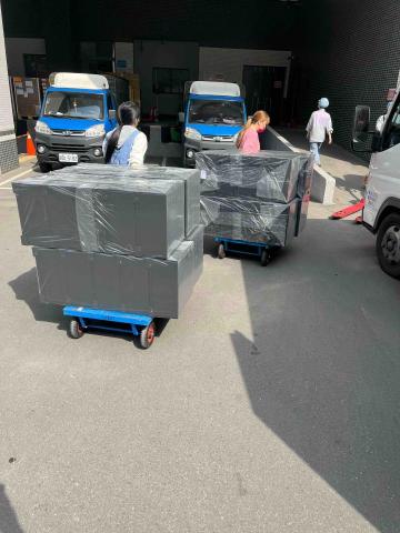 小林搬家 - 導電盒運輸
