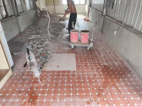 Karros 基礎工程 - 地坪打除