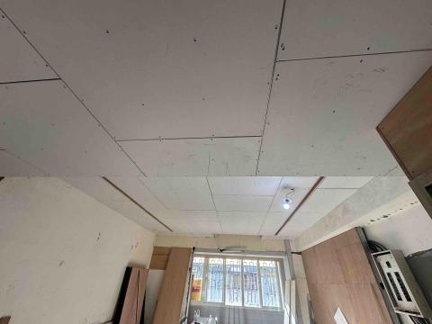 冠融工程行輕隔間輕鋼架暗架造型天花 - 