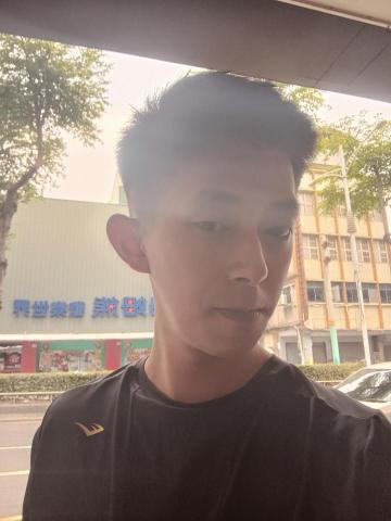 提供衣櫃深度服務的專家楊承翰