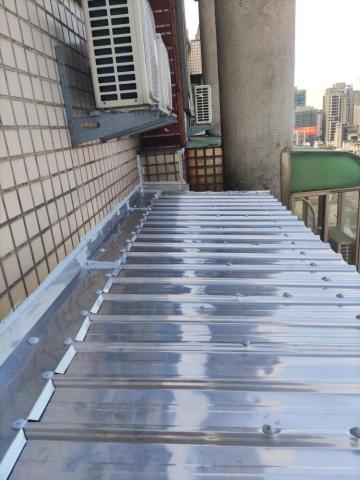 弘奇工程行 - 桃園區13樓陽台屋頂更換