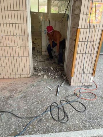 寶鑫/為大拆除工程有限公司 - 