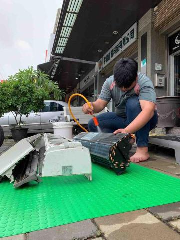 耀誠企業社 - 冷氣拆洗保養
