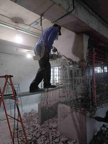 寶鑫/為大拆除工程有限公司 - 