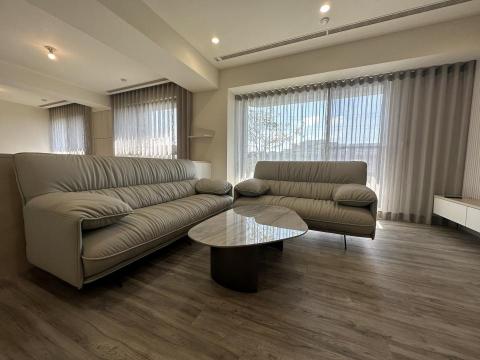 家豊窗簾傢飾館 - 客廳紗簾
自然採光、紗簾垂感、高度精準