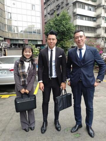 Claire/明穎 - 威儀保全與當代藝術館商務會談口譯