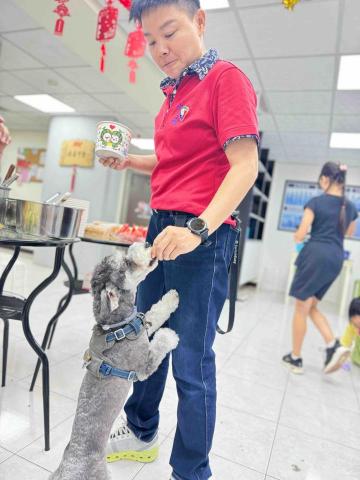 提供美髮服務的專家賴大寶