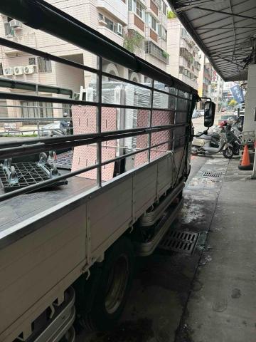 洪偉清 - 4/8貨物載運：台中<松山