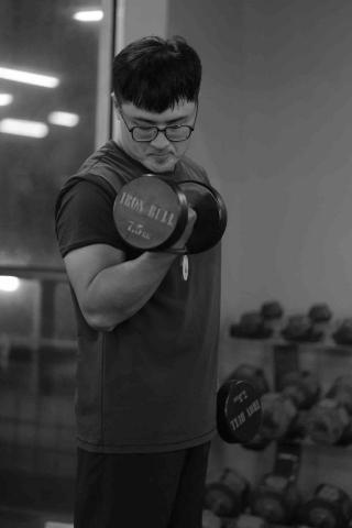 力邁斯健身_阿力 - 運動人像攝影