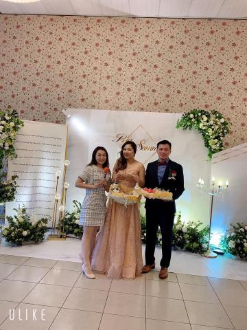 婚禮/活動主持人Wenny - 屏東嘉慶宴席餐廳午宴

為了新人衝了?‍♀️
先坐車到高雄➡️搭車到屏東
⁡
好友獻唱太嗨
現場演唱會開起來
⁡
為了讓姐妹都收到祝福
捧花分成六份
姐妹們心頭暖暖❤️
⁡
誰說捧花只能抽
一人一束
大家都幸福?
⁡