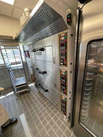 陳宗堉 - 飯店蒸烤箱安裝