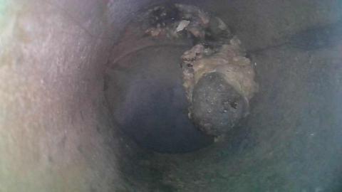 服務~熱誠，防水抓漏   專業團隊  專業儀器測漏～ - 水管破裂，不知名廠商施作放管，造成業主漏水樓下去，感謝業主信任，業主也找好幾組，後來找到我們，找出原因。