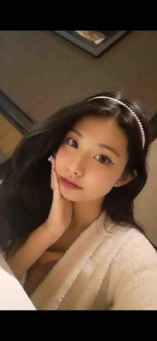 提供化妝品收納盒服務的專家劉育岑