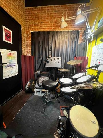 專業爵士鼓 許老師 - 工作室現況
