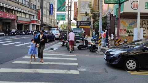 蘇哲奇 - 彰化鹿港小鎮