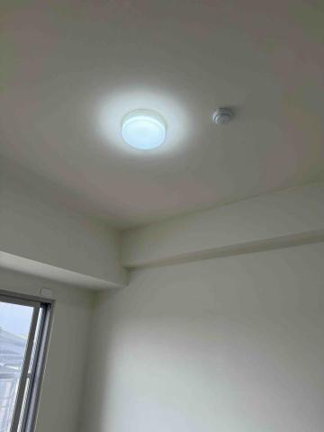 寅禾工程行 - 2坪小房間吸頂燈照明安裝