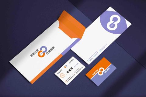 陳侑珊 - 長照名片設計