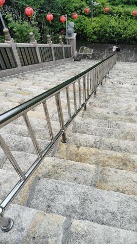 永立工程行 - 白鐵欄桿扶手