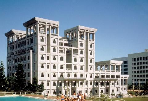 黃義政 - 新竹清華大學物理館