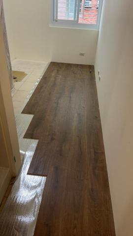 鴻儀卡扣式地板 - 超耐磨拍拍扣代工