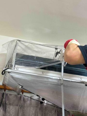 帥小伙冷氣清潔 - 清洗中