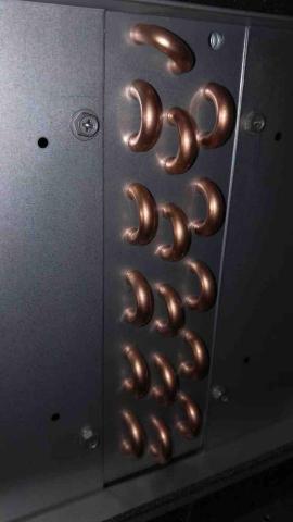 花弦隆總工程師/北投冷氣防蝕中心 - 未防鏽