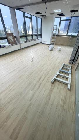 敦品窗簾-阿烜 - 塑膠地磚（需上膠）