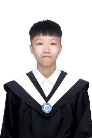 張馨存 - 國立台灣科技大學 畢業照