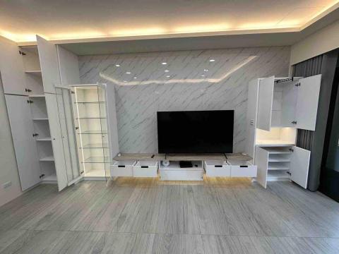 勝晉裝潢工程行 - 造型天花板、客製化電視牆、客製化電視櫃、客製化收納櫃、玻璃展示櫃