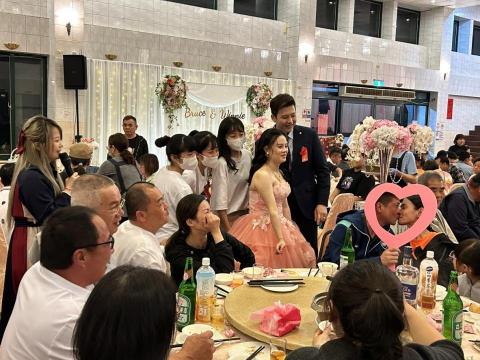 傾愛(樂團表演/婚禮主持/婚禮顧問/春酒尾牙) - 獨一無二的二進方式,現場High翻了 傾愛(樂團表演/婚禮主持/婚禮顧問/春酒尾牙) - 獨一無二的二進方式,現場High翻了