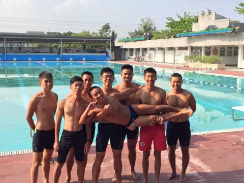 小宇 - 游泳教練及救生班結訓