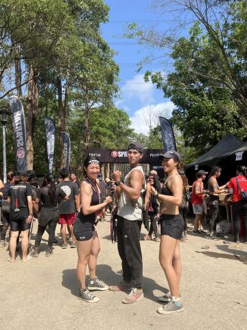 Sayme - 最左邊是我