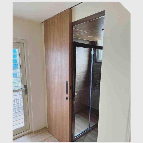 木良中年有限公司 - 