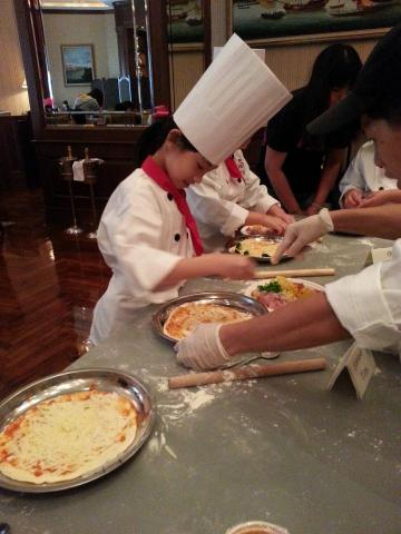 兒童美語教師 涂寓媖 Yu Ying - 設計活潑的英語教學活動，使學生能夠應用於生活中