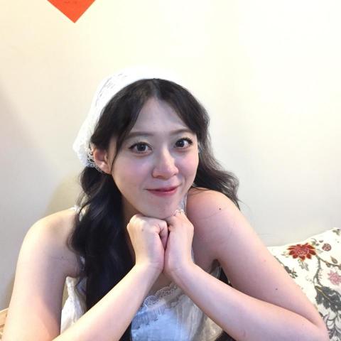 提供德文補習班服務的專家欣彤