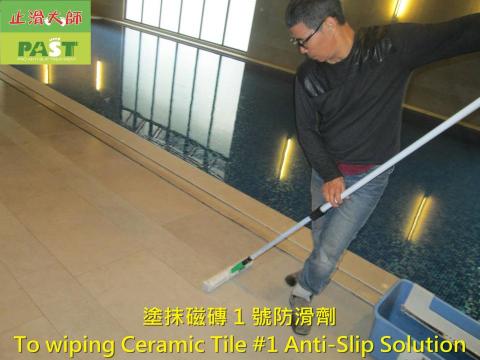 止滑大師 地面地板防滑專家 防滑到府施工 防滑劑-DIY組 - 止滑劑防滑施工簡單快速，
能保持原本的地磚美觀、遇水不濕滑。
防滑於無形、看不到、摸不著，就是防滑
防滑施工後的清潔簡單，與平常清潔方法一樣，
不會變得容易卡污垢。

台北防滑施工實績案例分享，新北防滑實績，基隆防滑施工，新竹防滑實績，桃園止滑防滑公司，宜蘭防滑公司，台中防滑總公司，苗栗防滑施工實績案例，彰化專業防滑公司，南投止滑防滑，雲林防滑施工，高雄專業防滑公司，台南專業防滑施工，嘉義防滑止滑