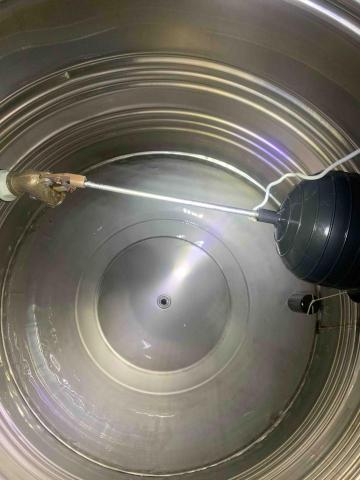 張凱嘉 - 水塔清洗後