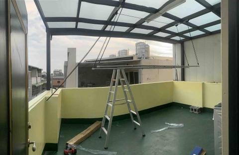 張凱嘉 - 升降式曬衣架安裝