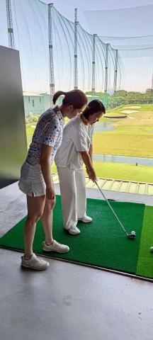 Empower 高爾夫學院  - 職業選手教練提供女性專屬一對一教學