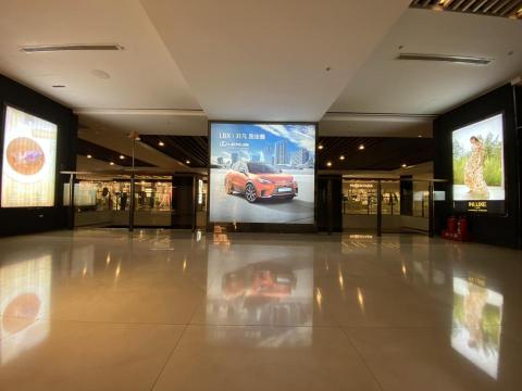 聯橫創意 - 晶華酒店精品燈箱展出~ 聯橫創意 - 晶華酒店精品燈箱展出~