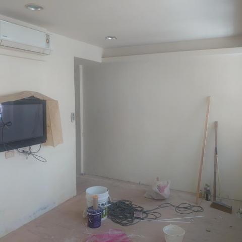 修家工程 - 批土 研磨 油漆（前置）