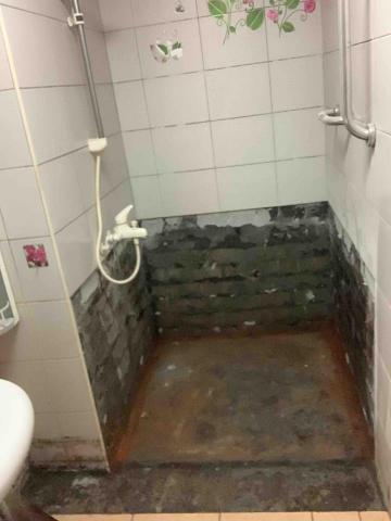 阿猴專業拆除 - 廁所局部拆除完成