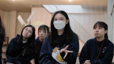 提供27服務的專家鍾勻曦