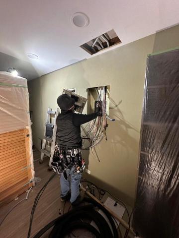 和寓水電工程 - 電氣盤增設