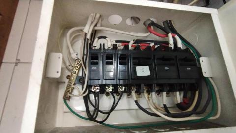 瀧水電 - 無熔絲開關整理