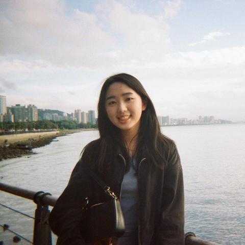 提供88服務的專家許倇瑄