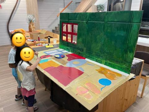 江老師 - 兒童美術家教：客製化課程，學生學校演講比賽道具創作