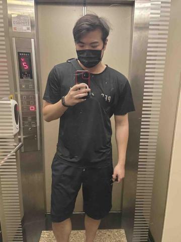 提供兼差服務的專家Johnny