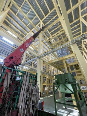 晨鶴吊車起重工程行 -  晨鶴吊車起重工程行 -